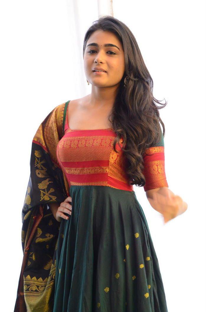 Gorgeous Actress Shalini Pandey Latest Photo Stills