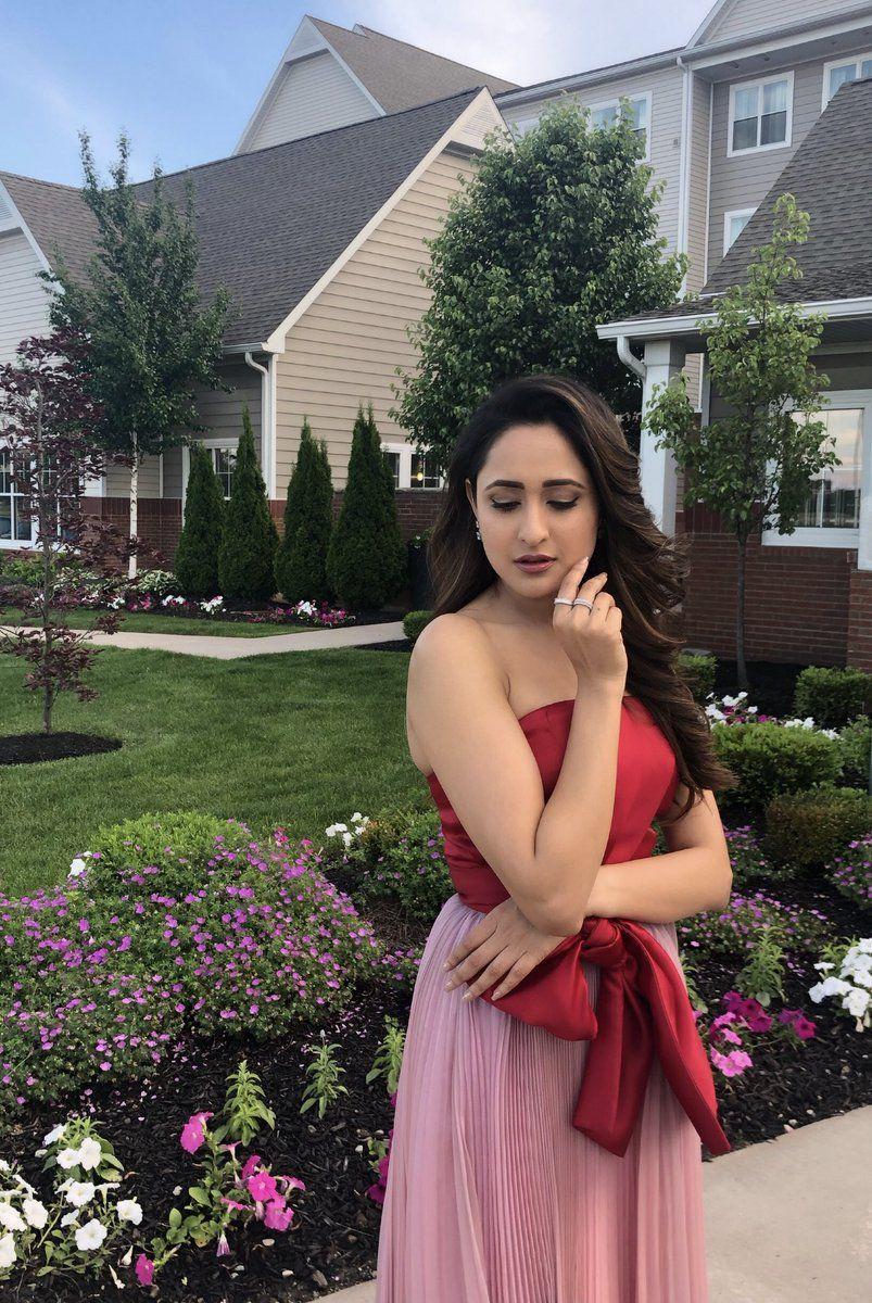 Gorgeous Beauty Pragya Jaiswal Latest Photoshoot Stills