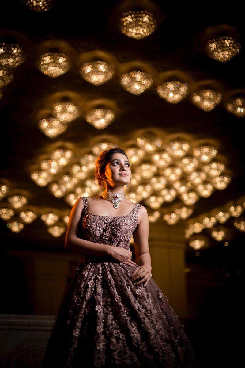 Gorgeous Pics of Actress Vani Bhojan