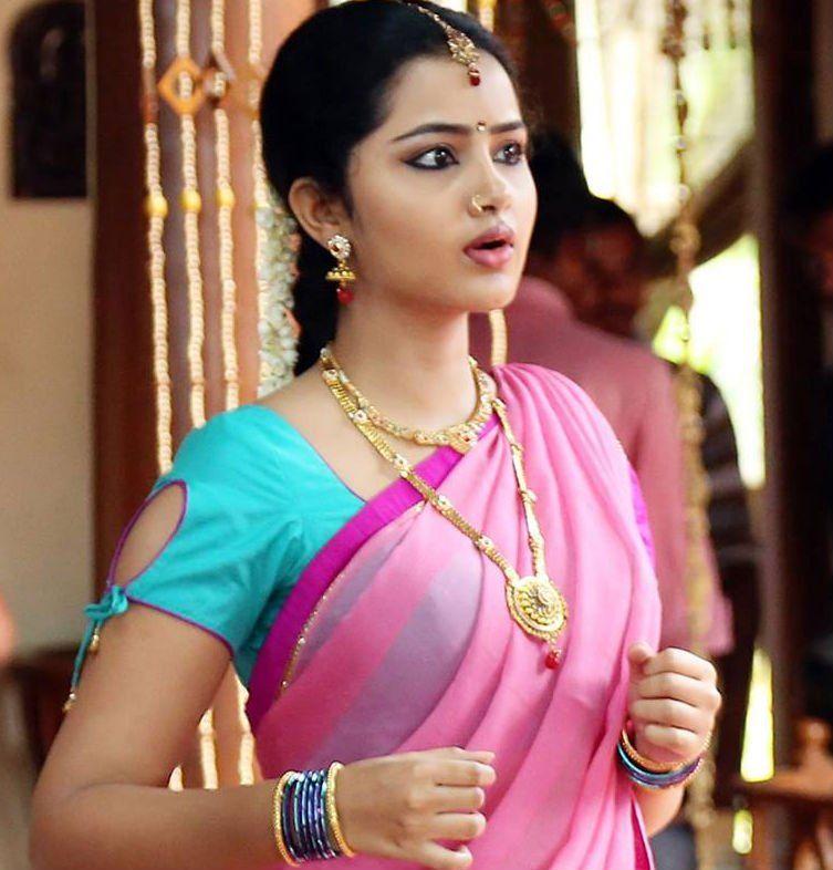 Gorgeous Queen Anupama Parameswaran Latest Pictures