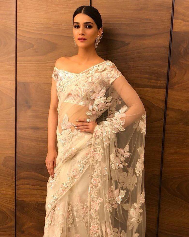 Gorgeous Top Actress at Anushka & Virat Kohli Wedding Reception