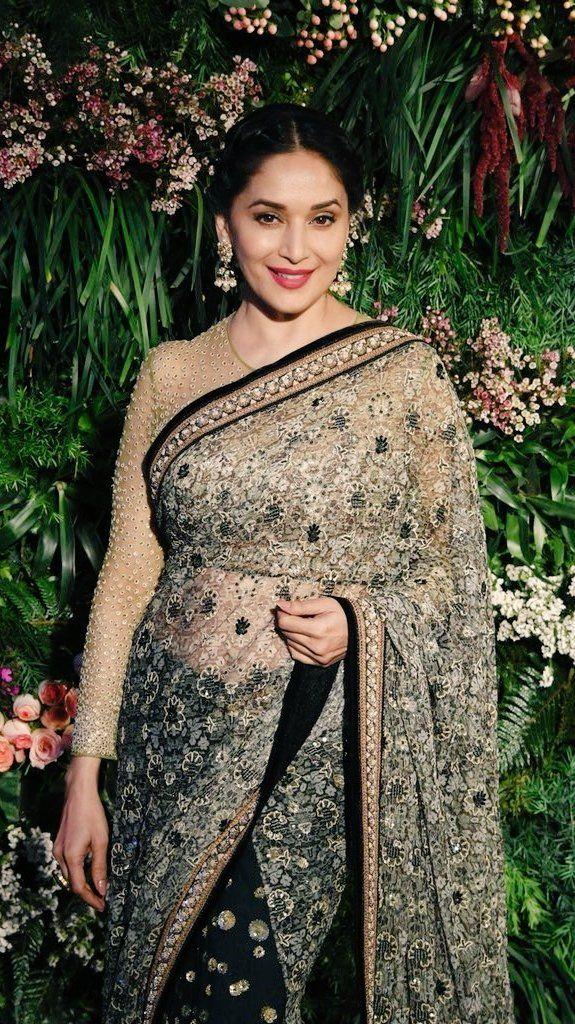 Gorgeous Top Actress at Anushka & Virat Kohli Wedding Reception