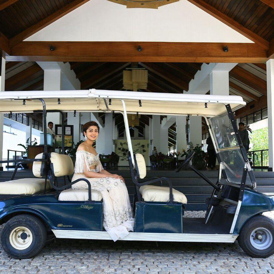 Gorgeous pics of Pranitha Subhash from a recent event