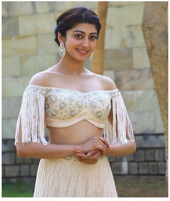 Gorgeous pics of Pranitha Subhash from a recent event