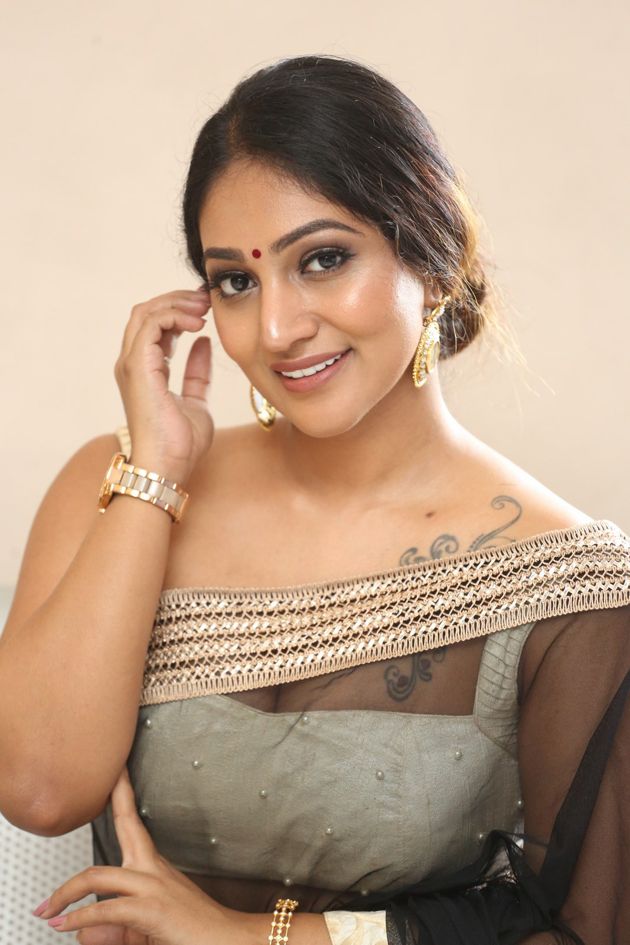 HD Photos Of Bommu Lakshmi