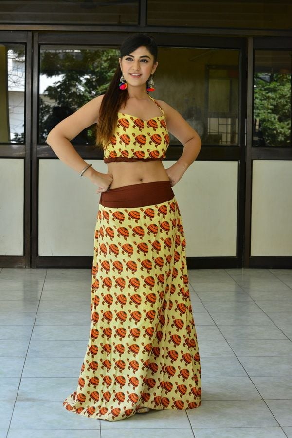 Harshika Panwar New Wallpapers