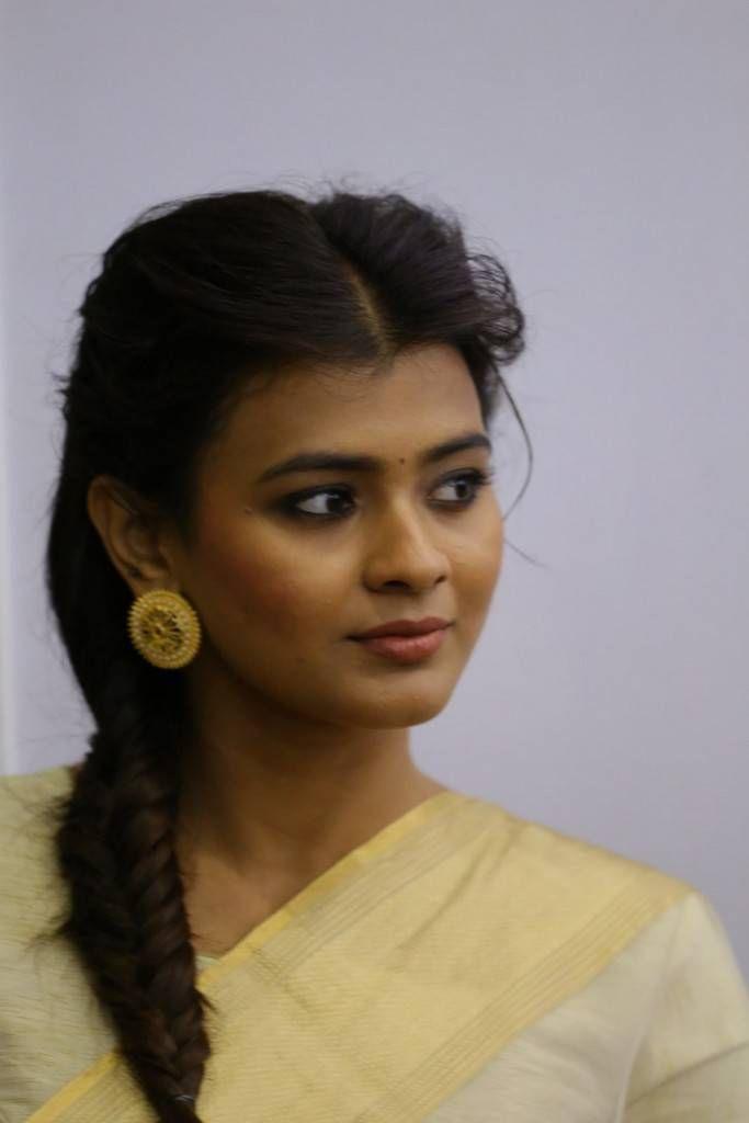 Hebah Patel Stills At Mister Pre Release Function