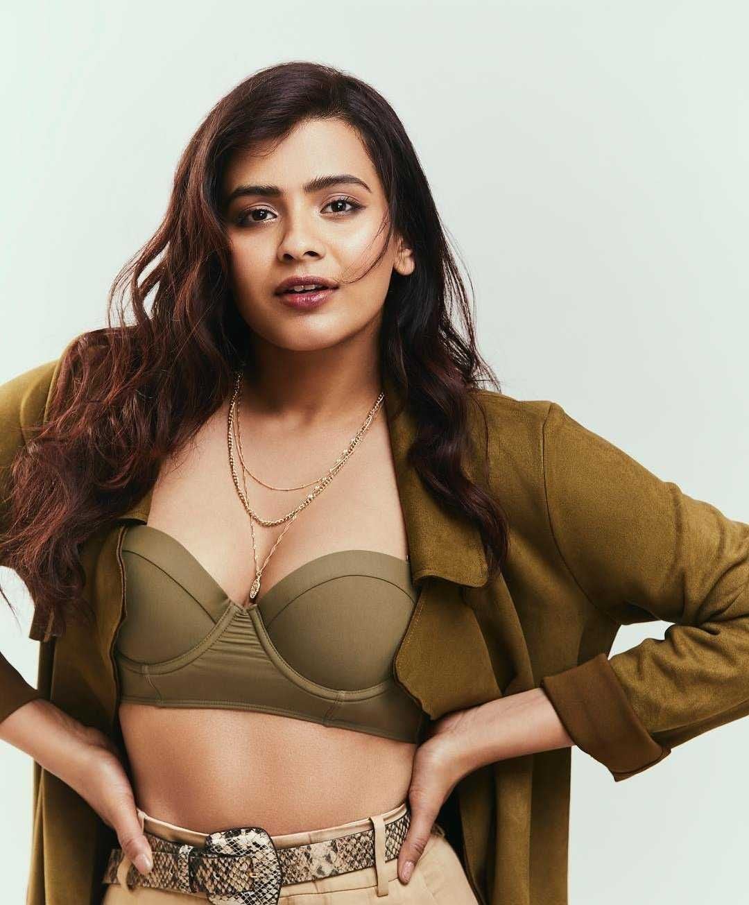 Hebah Patel latest Spicy Photos