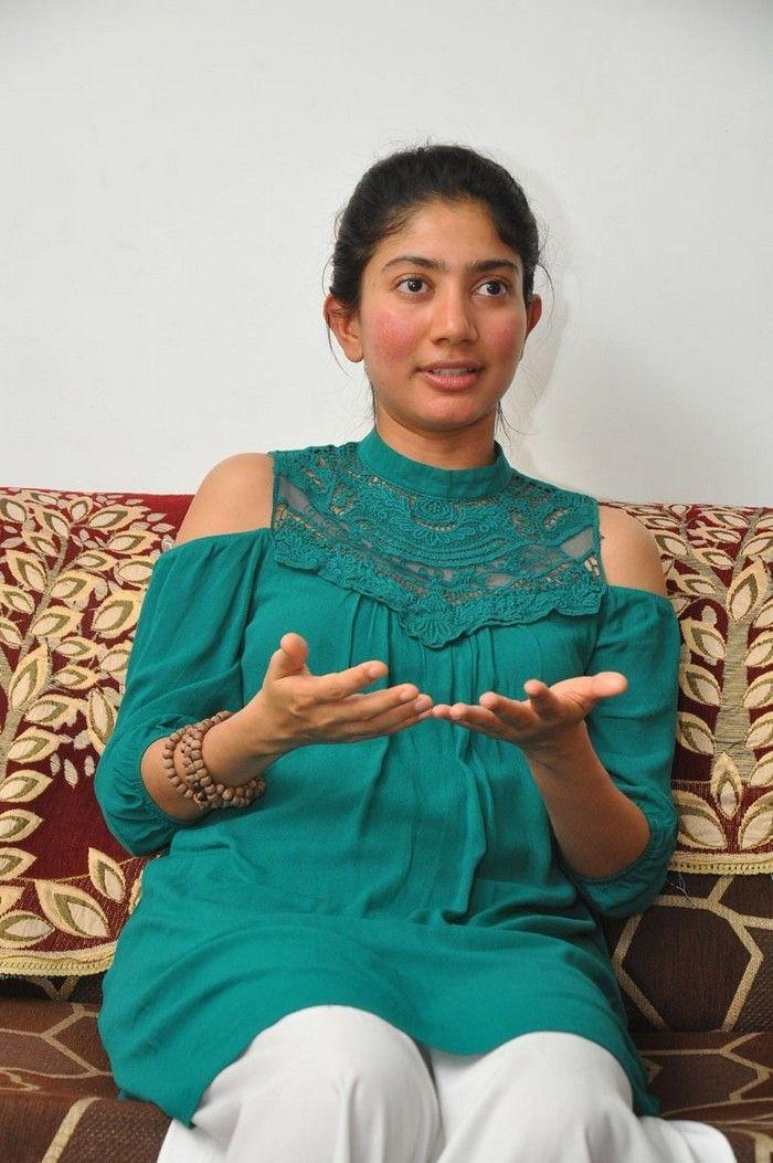 Herione Sai Pallavi Latest 2018 Photo Stills