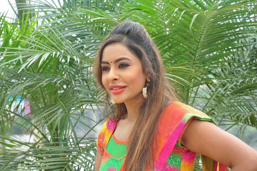 Herione Sri Reddy Latest Stills