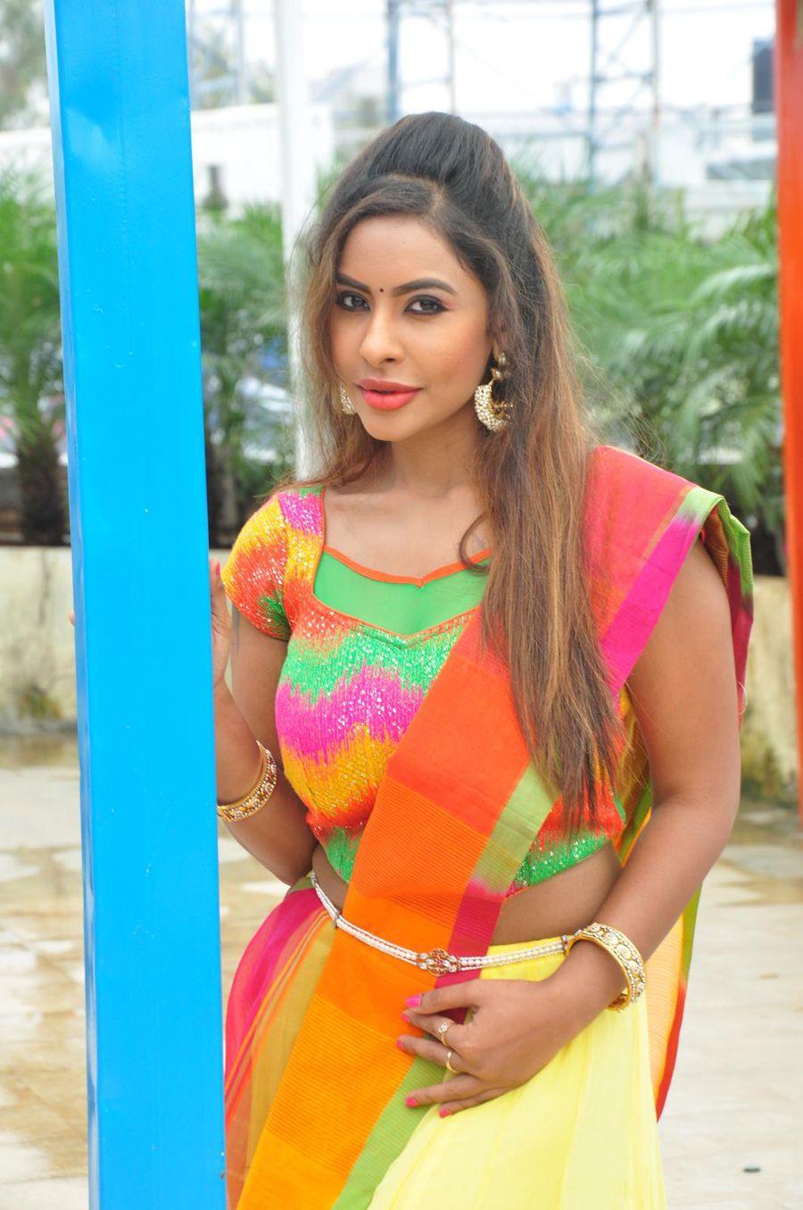 Herione Sri Reddy Latest Stills