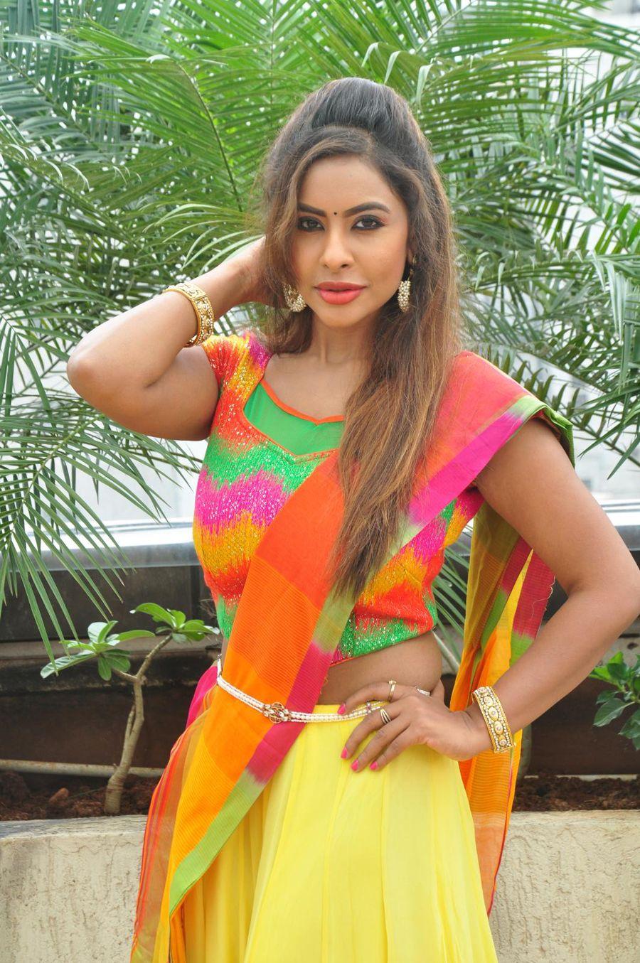 Herione Sri Reddy Latest Stills