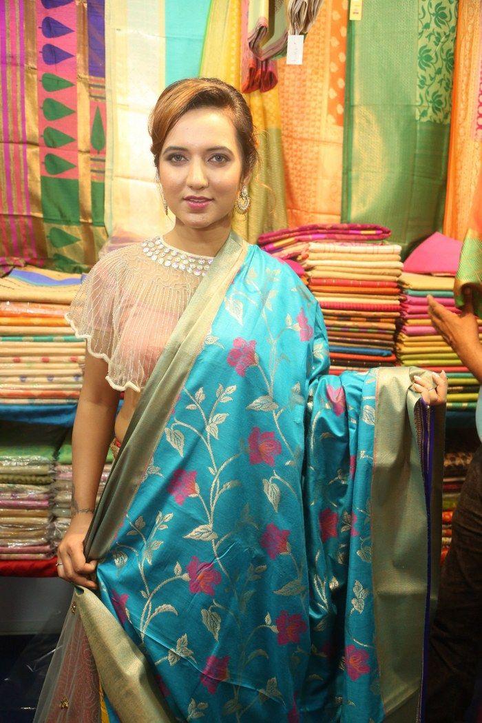 Heroine Aafia Bhardwaj Launches Indian Silk Expo Photos