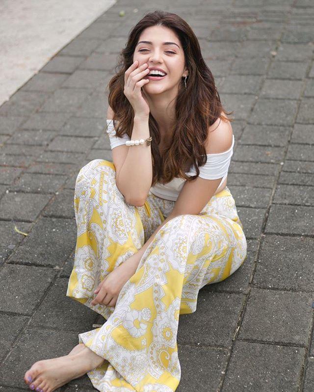 Heroine Mehrene Kaur Pirzada Unseen Photos 2018