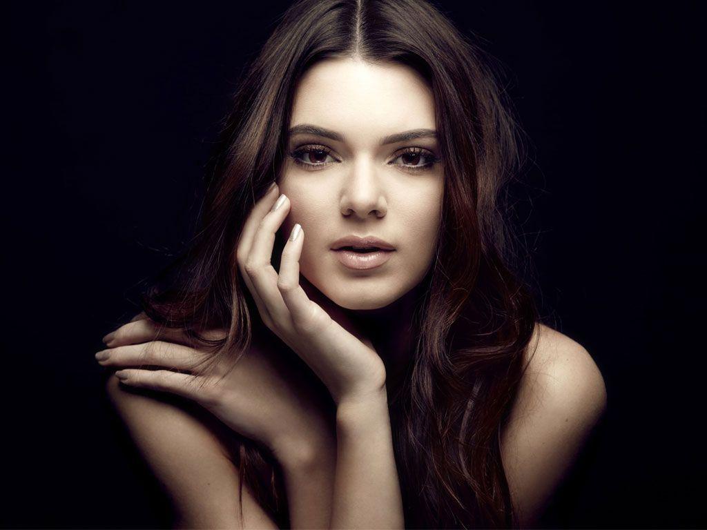 Hollywood Actress Kendall Jenner Latest Photo Stills