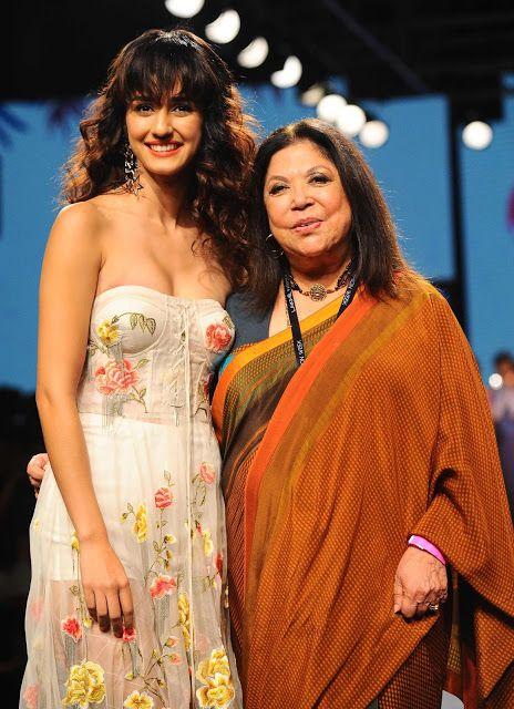 Hot Bollywood Actresses at Lakme Fashion Week 2017