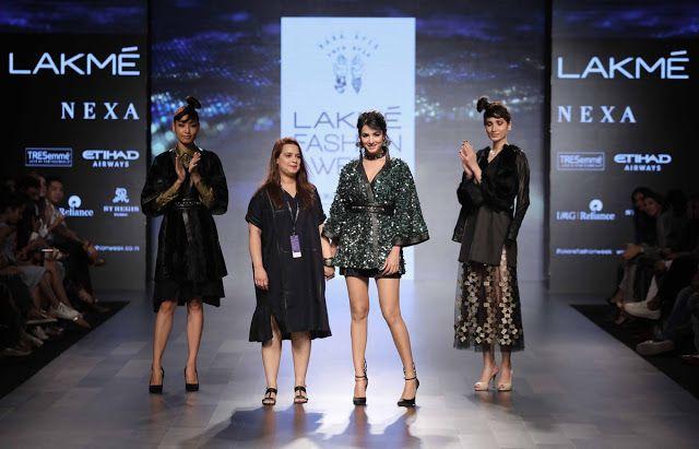 Hot Bollywood Actresses at Lakme Fashion Week 2017
