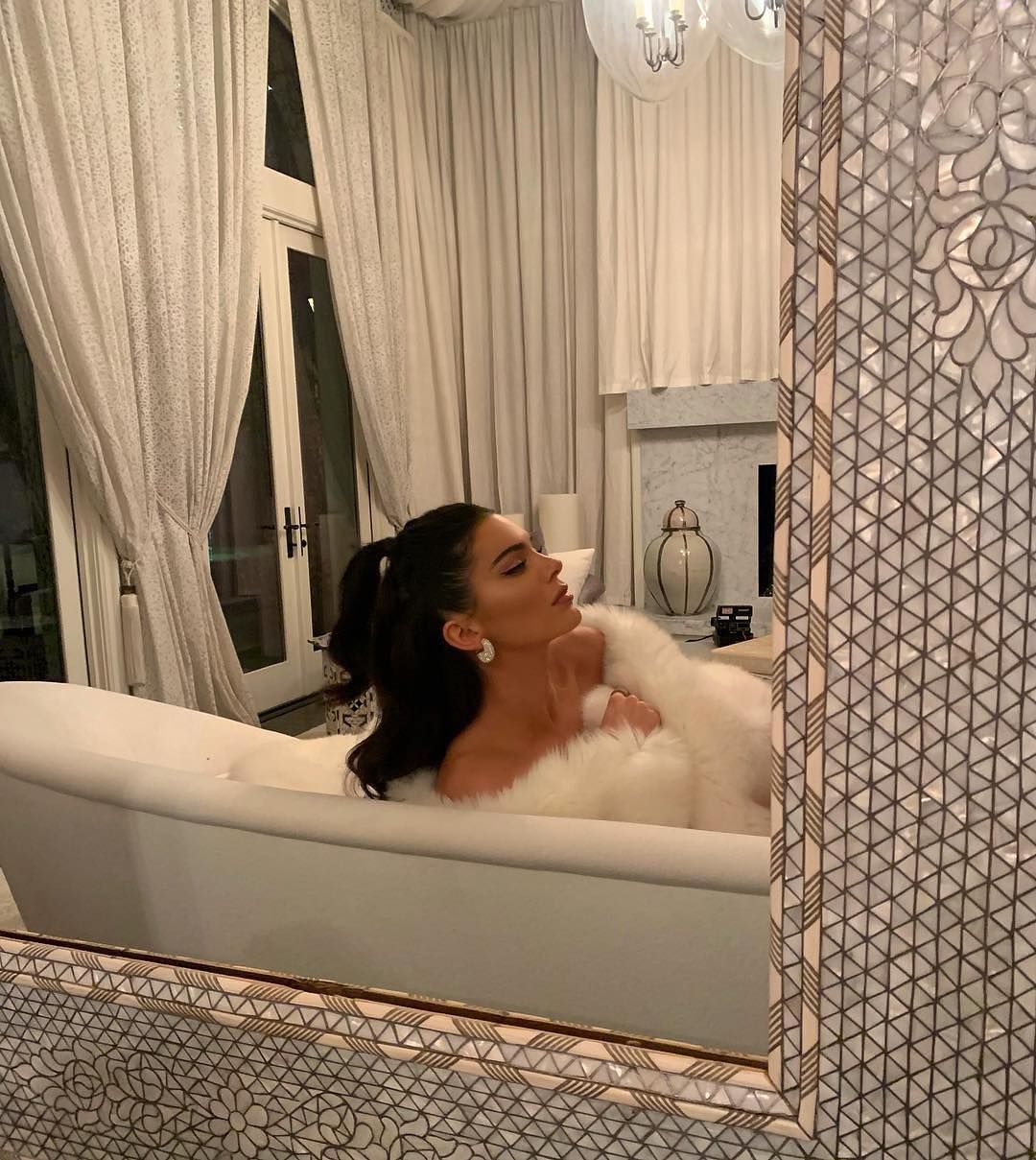 Hot Photos of Kendal Jenner