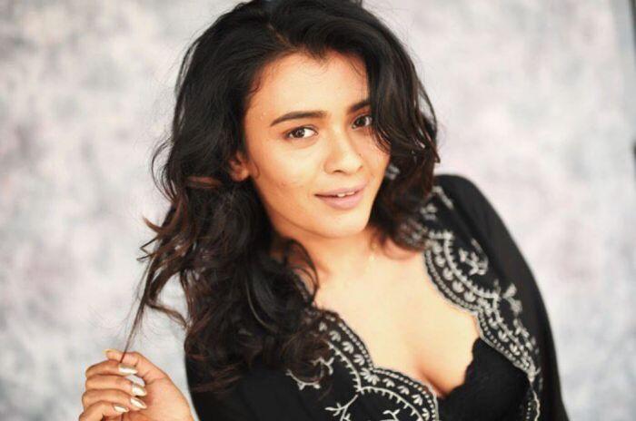 Hot Photoshoot Stills of Telugu Actress Heeba Patel