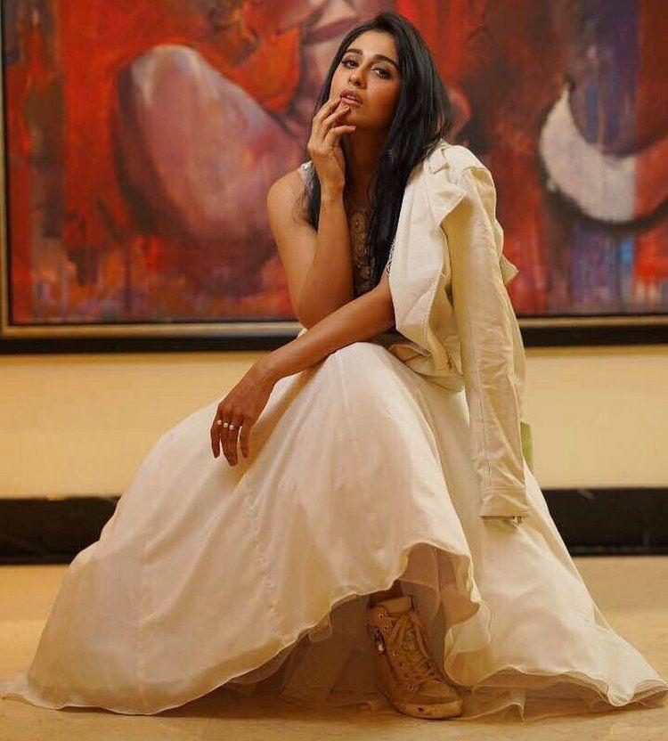 Hot Pretty Girl Regina Cassandra Recent Click Photos