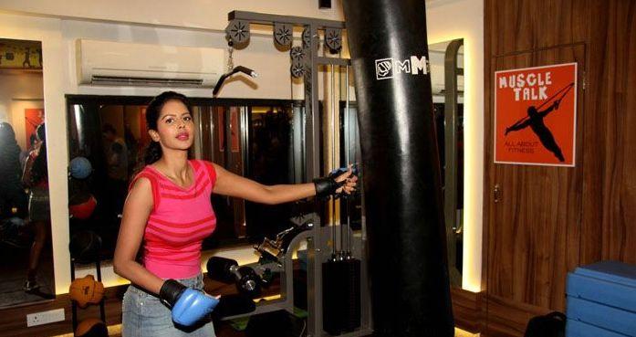 Hotest b town beauty rare photos