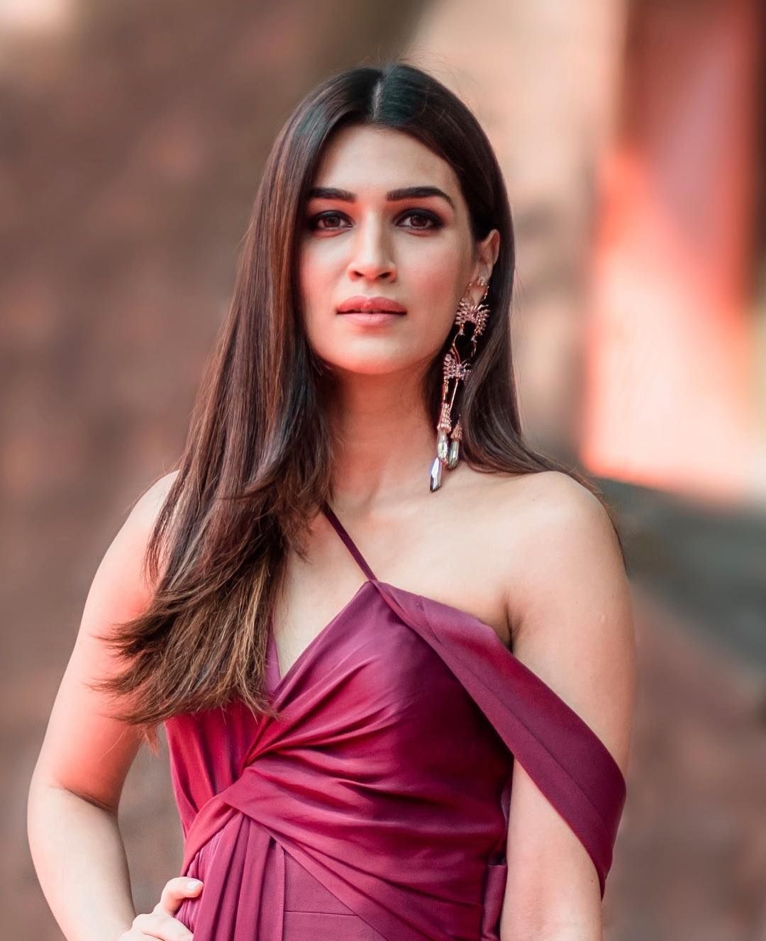 Huge Collection of Kriti Sanon Photoshoot pictures