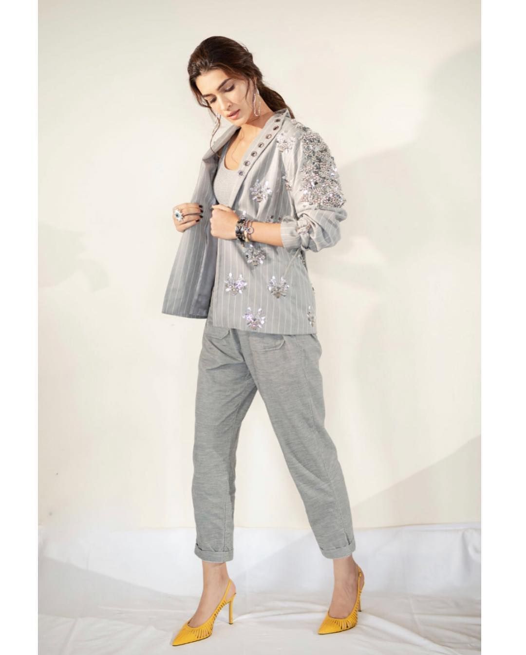 Huge Collection of Kriti Sanon Photoshoot pictures