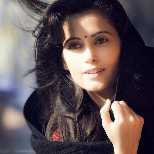 Indian Actress Disha Pandey Rare & Unseen Photos