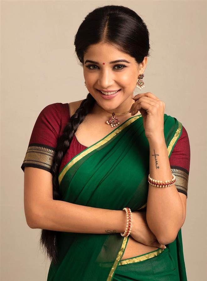 Indian Actress Sakshi Agarwal Latest Unseen Photo Stills