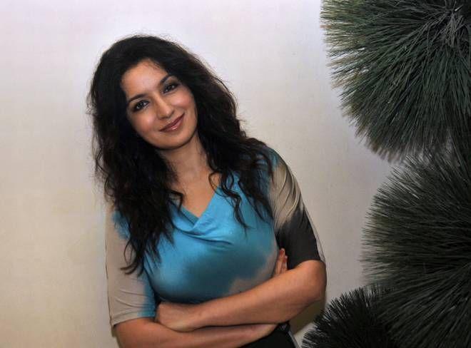 Indian Actress Tisca Chopra Never Seen Hot Photos Collections!