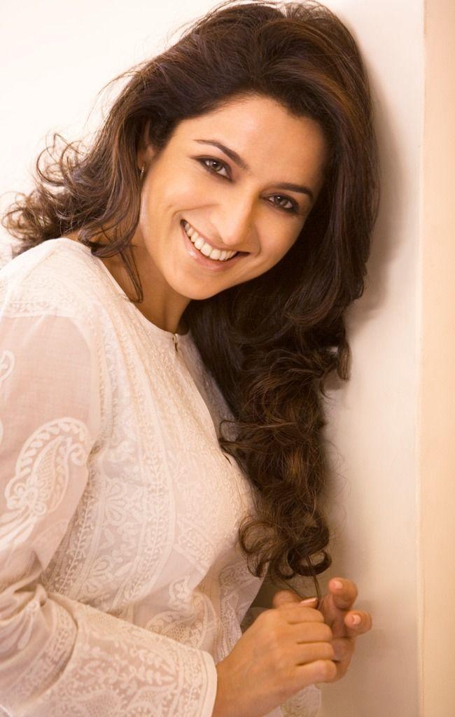 Indian Actress Tisca Chopra Never Seen Hot Photos Collections!