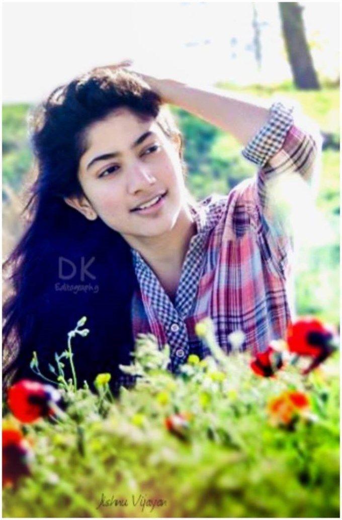 Indian Movie actress Sai Pallavi Latest Stills