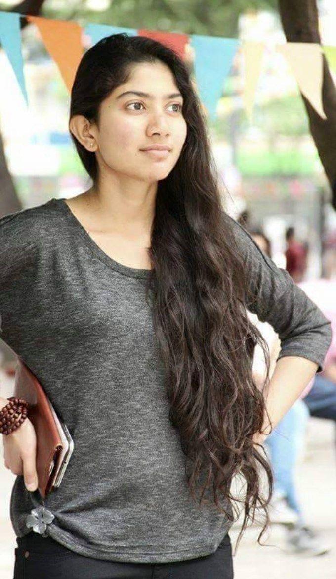 Indian Movie actress Sai Pallavi Latest Stills