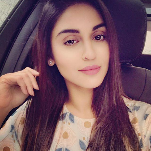 Indian TV Actress Krystle D'Souza Unseen Hot Photos Collections!