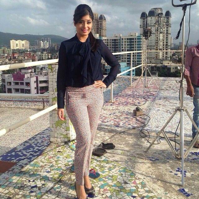 Indian Television Actress Kritika Kamra Latest Unseen Photo Stills