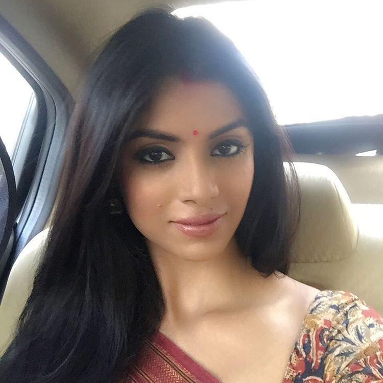 Indian Television Actress Sayantani Ghosh Latest HD Images