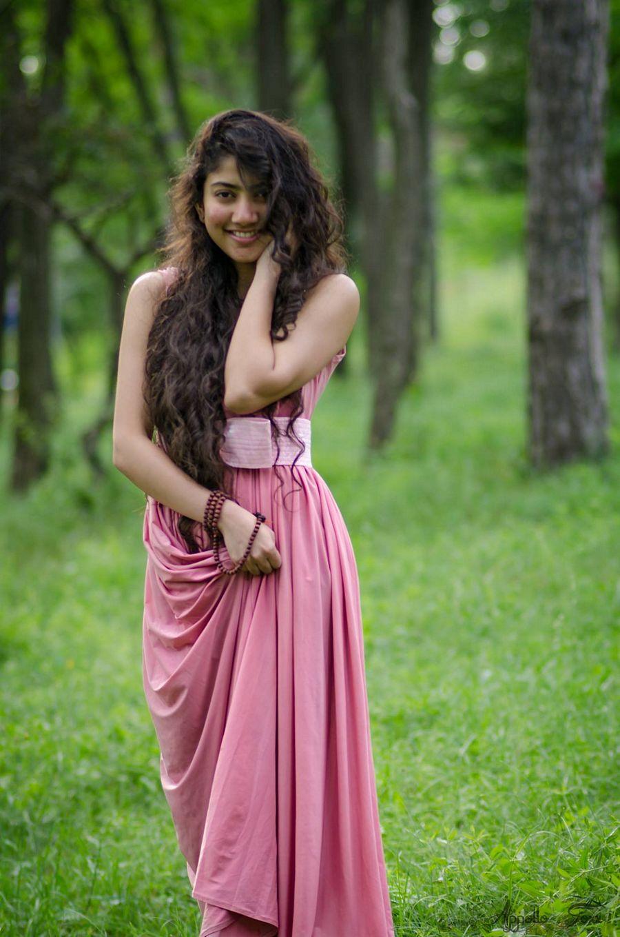 Indian film actress Sai Pallavi Latest Stills