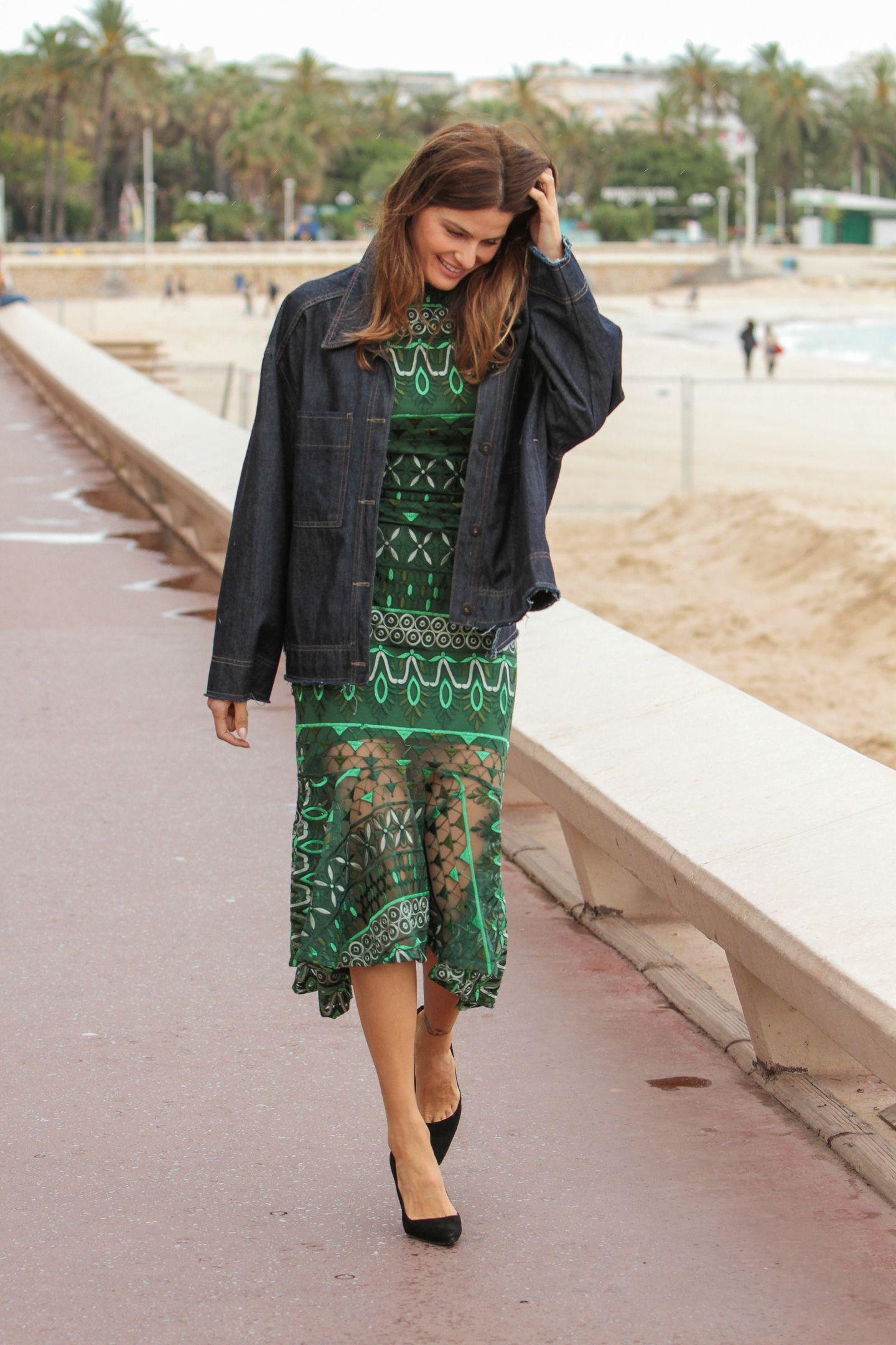  Izabel Fontana spotted during a photo shoot