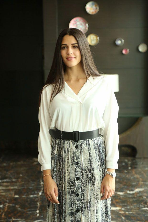 Izabelle Leite Latest Photos