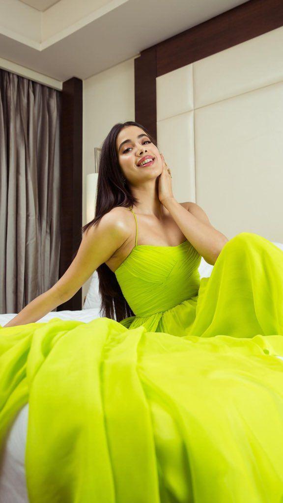 Janhvi Kapoor Latest Hot Gallery