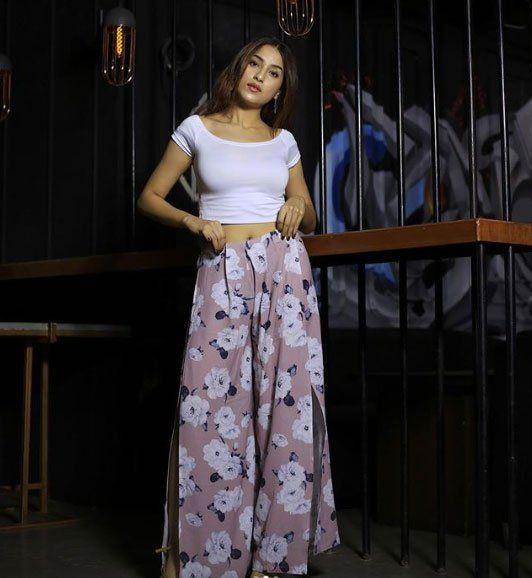 Janvi Singh New Hot Photos