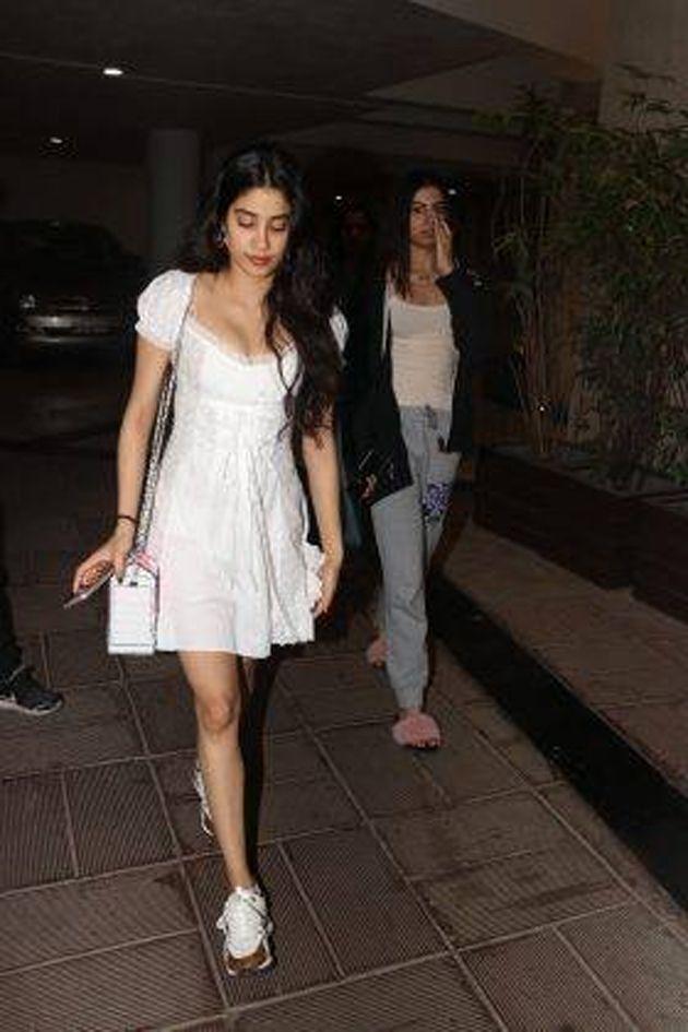 Jhanvi Kapoor Photos