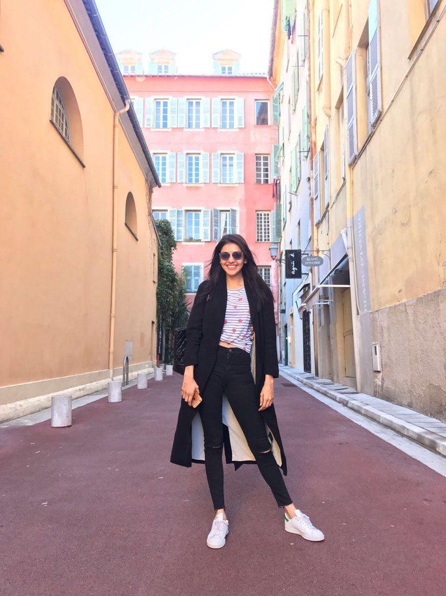 Kajal Agarwal Latest Stills from the sets of Paris Paris Tamil Movie