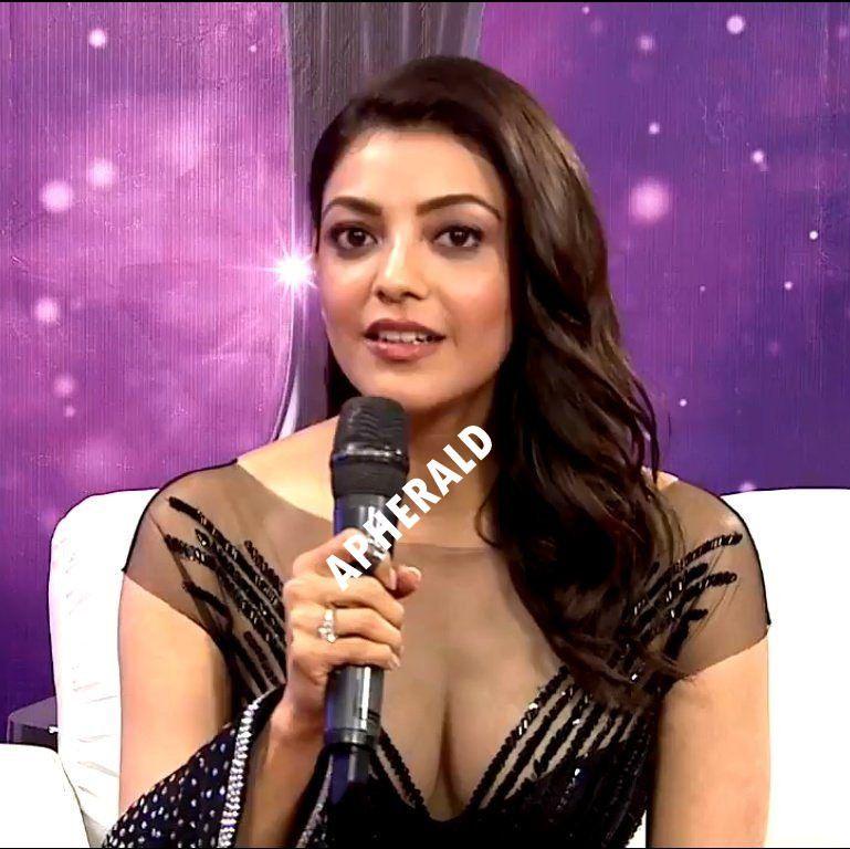 Kajal Hot Cleavage Show at Zee Telugu Apsara Awards 2018 Photos