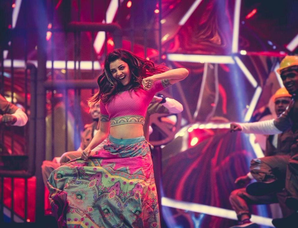 Kajal recent clicks from her stunning dance performance in Vijay Awards