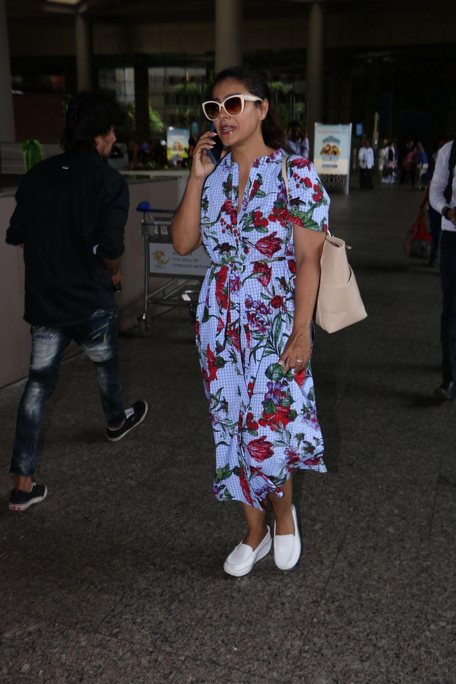 Kajol Spotted At Airport Photos