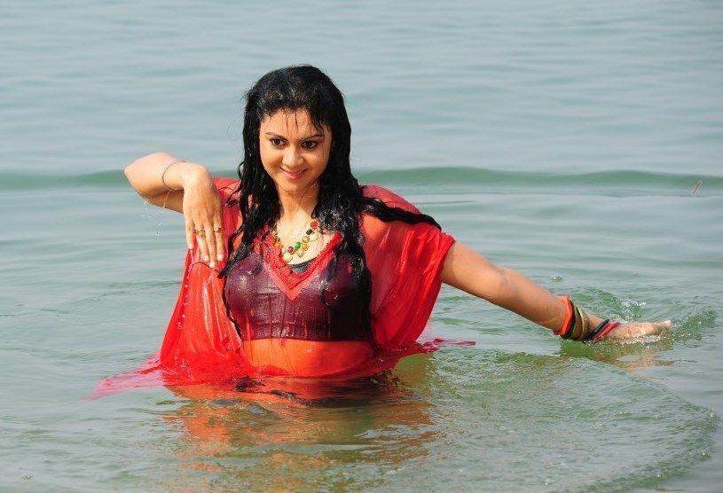 Kamna Jethmalani Sexy Navel Show Photos