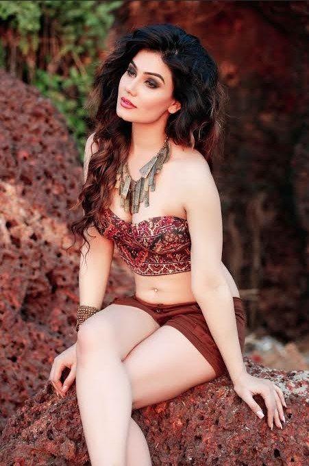 Kangna Sharma Beach Side Photoshoot