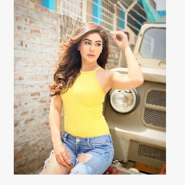 Kangna Sharma New Photos