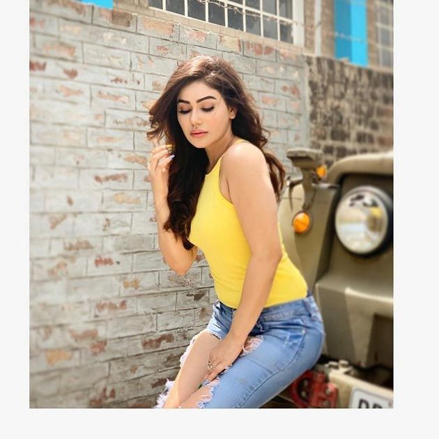 Kangna Sharma New Photos